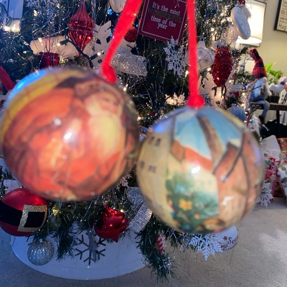 Vintage Decoupage Paper Mache Christmas Ornaments Set‎ Of 2